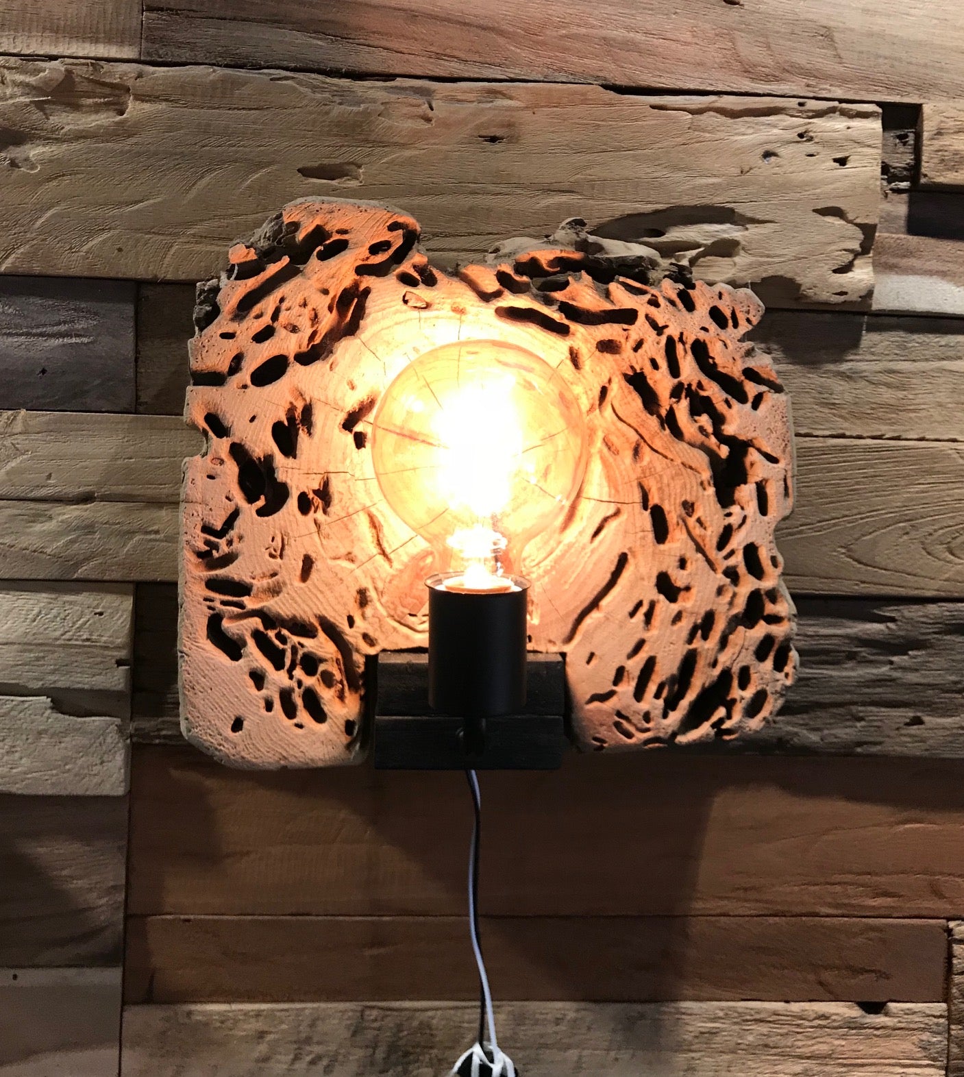 Premium Lighting Products: Elegant Fixtures & Energy-Efficient Designs