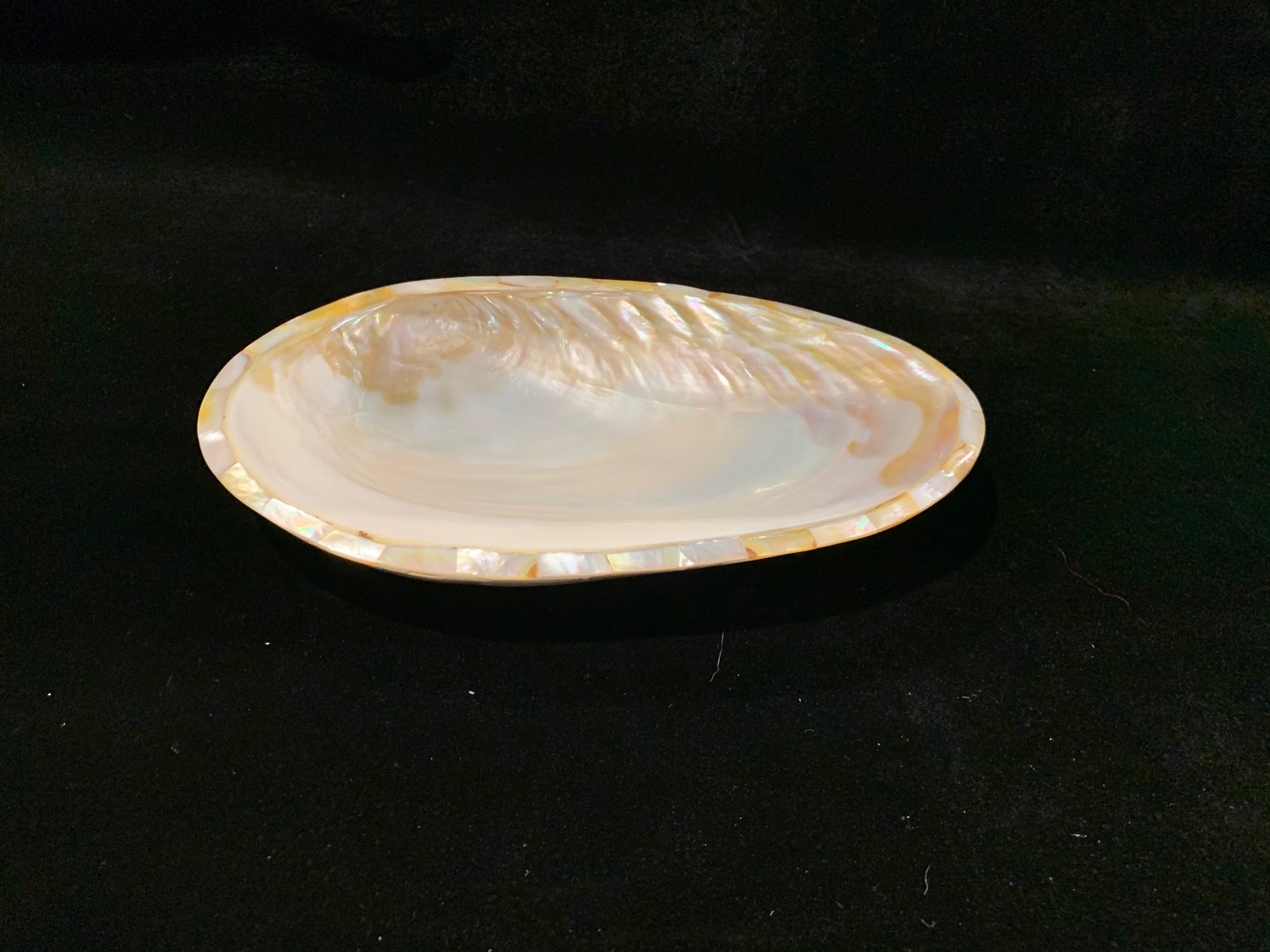 Kupary Plate (White MOP) + wood