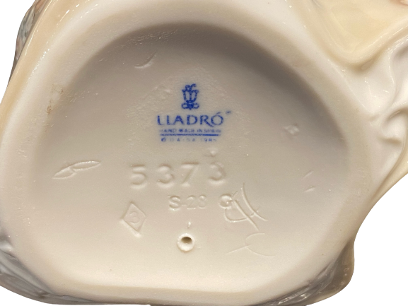 LLADRO Porcelain Doll (Spain)