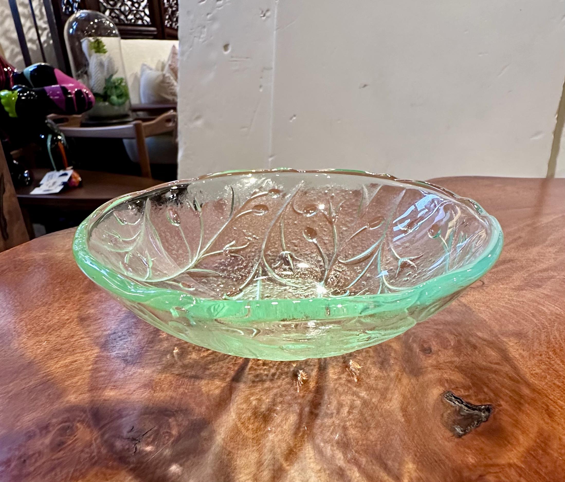 Hoya Green Leaf Dessert Plate