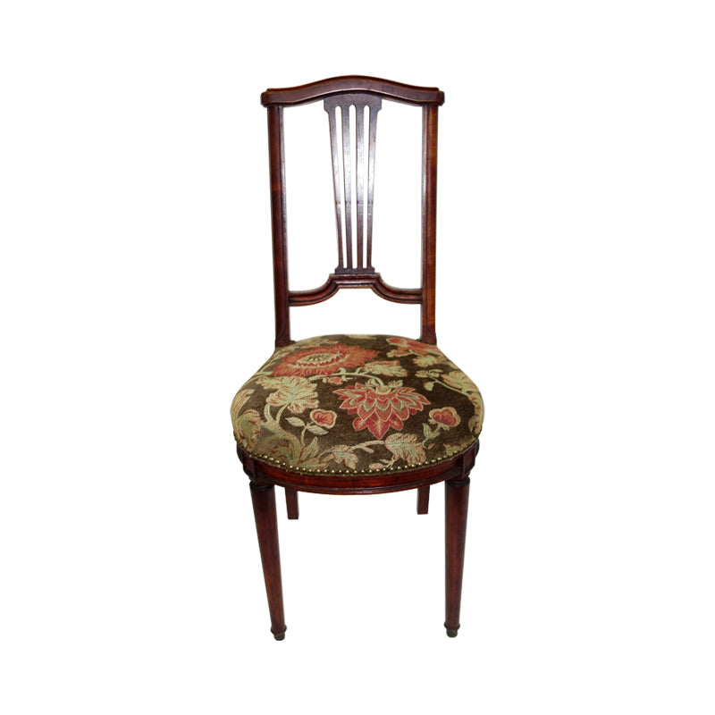 A late 19th century music chair