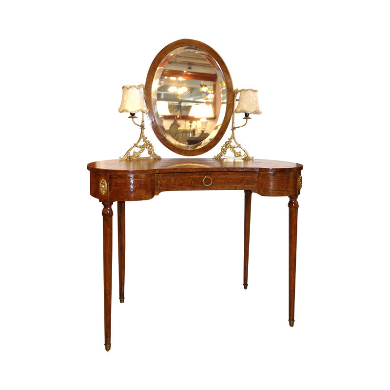 Hairdresser + Low Table