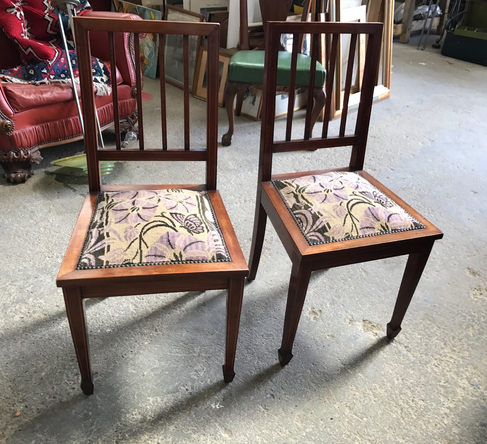 Adam, petite French square chair