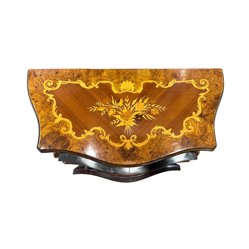Marquetry bombe Commode