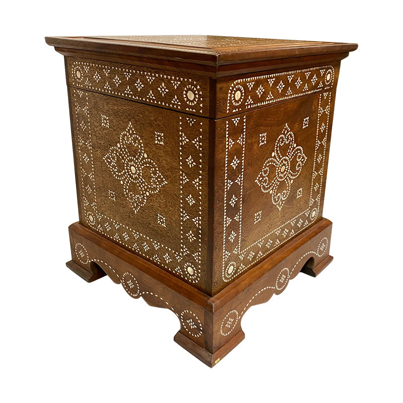 Square Maranao Trunk