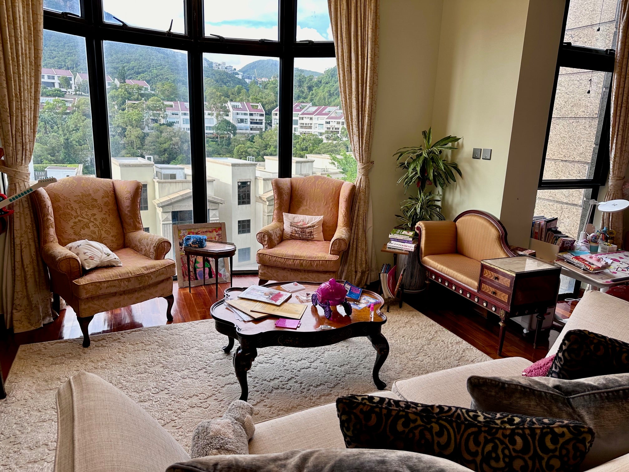 Shouson Hill (壽臣山)