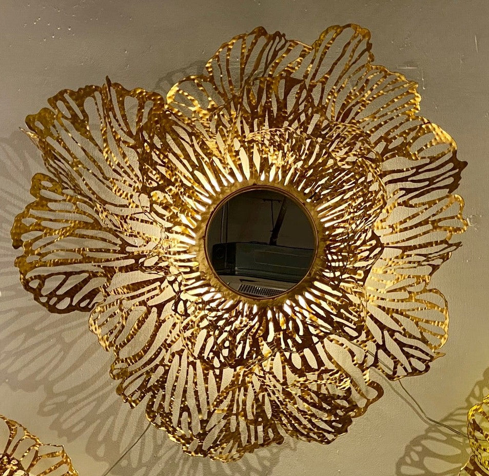 Sun flower wall light