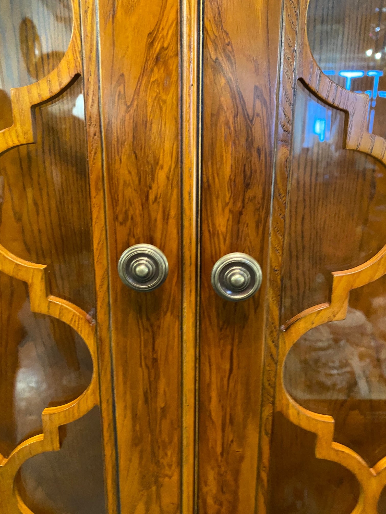 Display Cabinet 2 Door Alexander, With LED