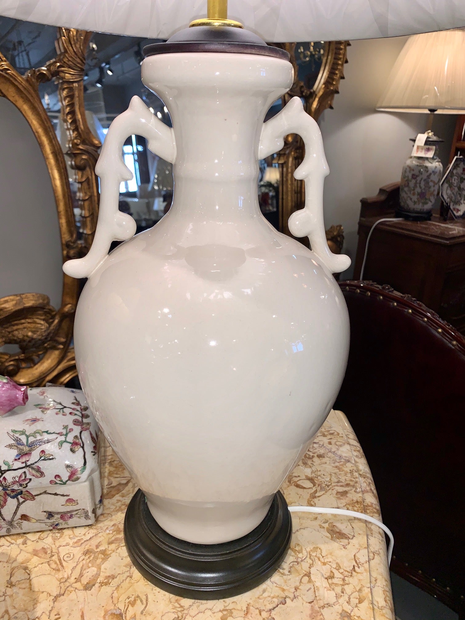 Dragon ears porcelain lamp