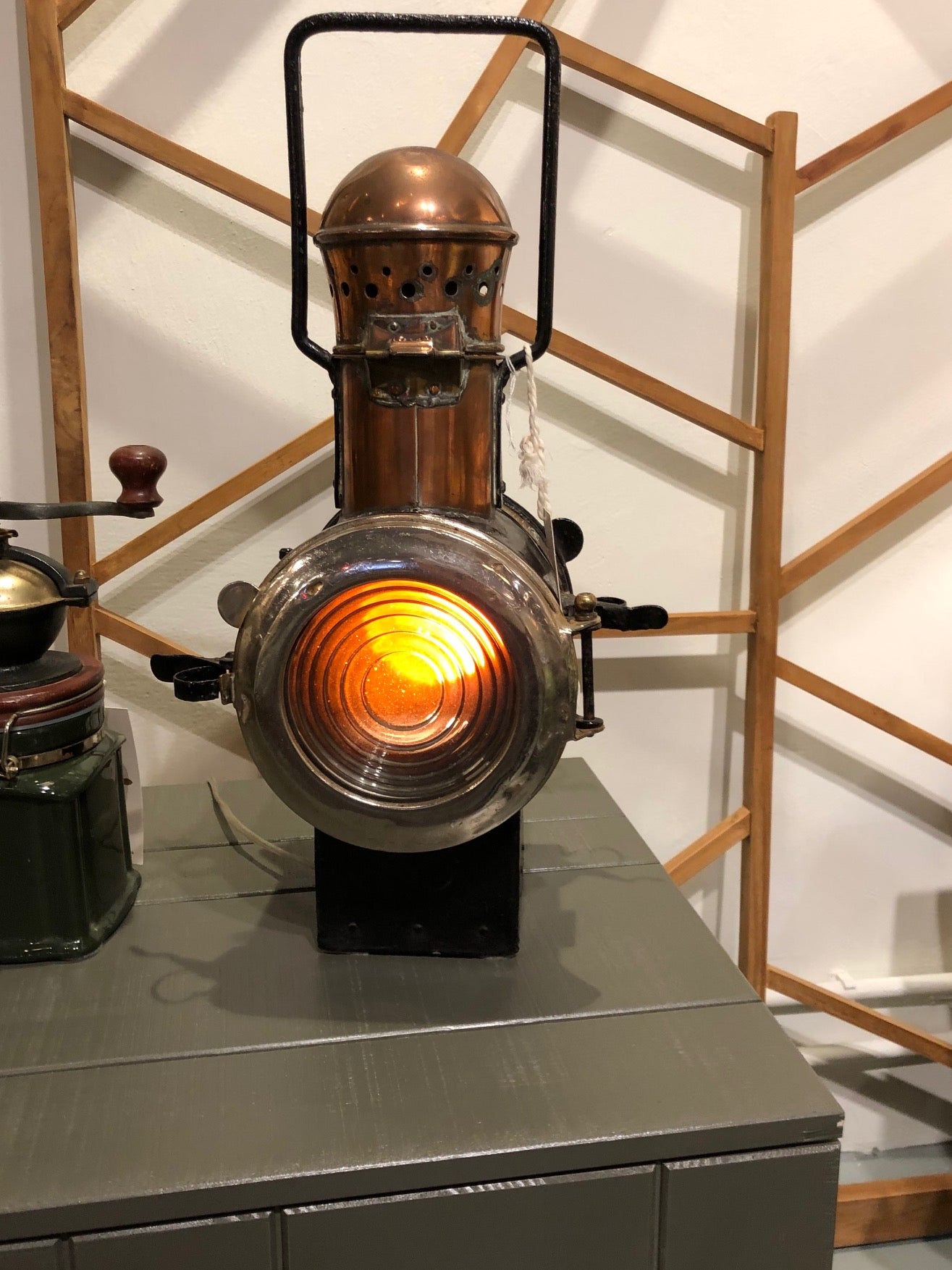 hand lantern train epoque 1890, France