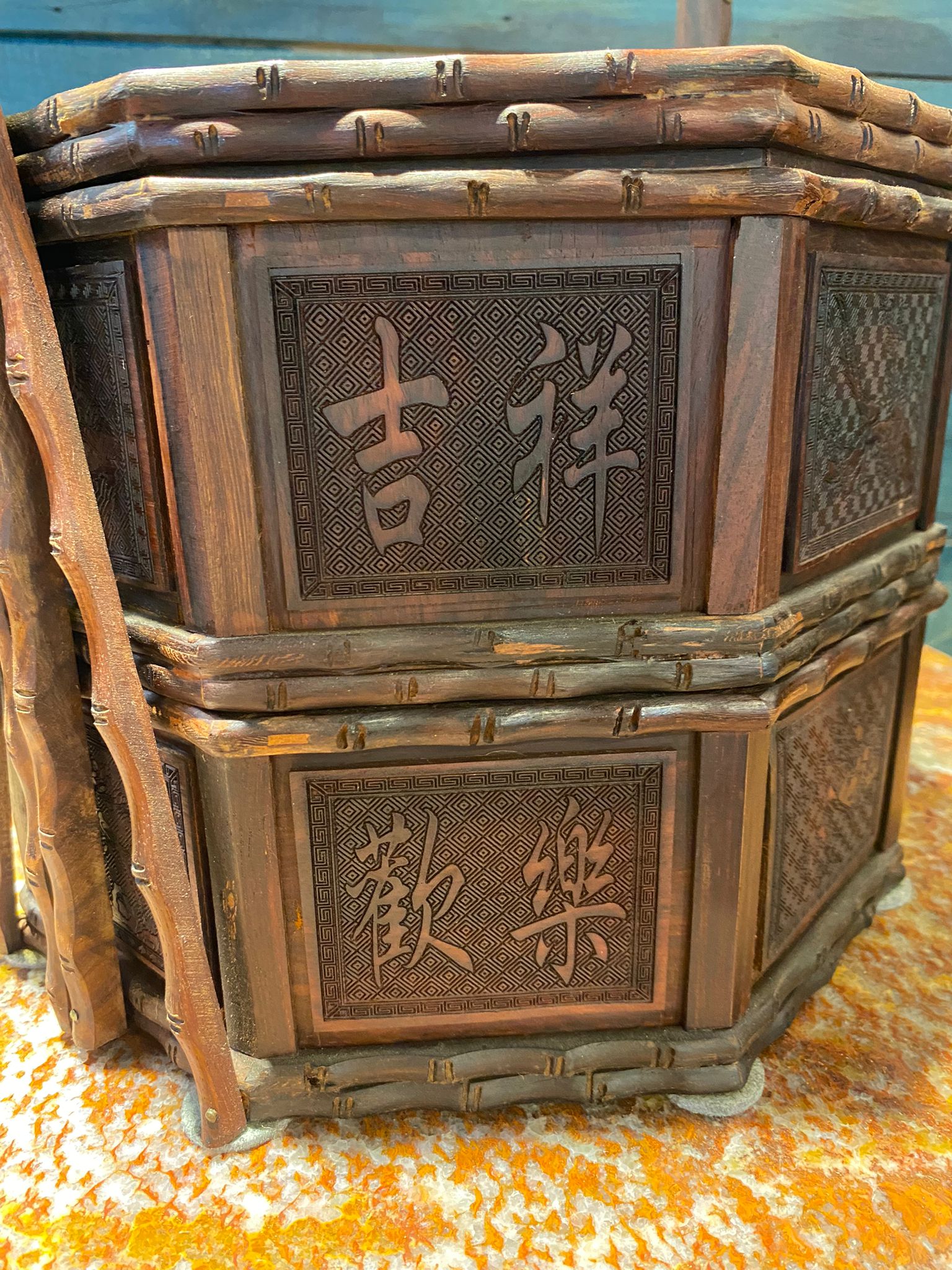 Lucky Red Wood Carry Case (B) 福字酸枝提盒 (B)