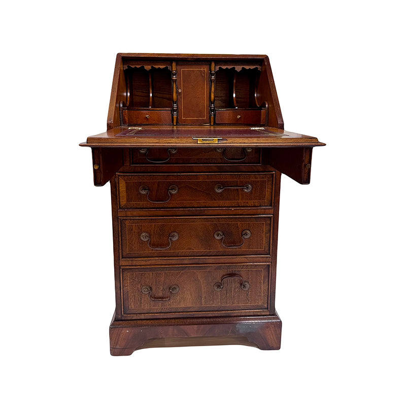 Duke English desk