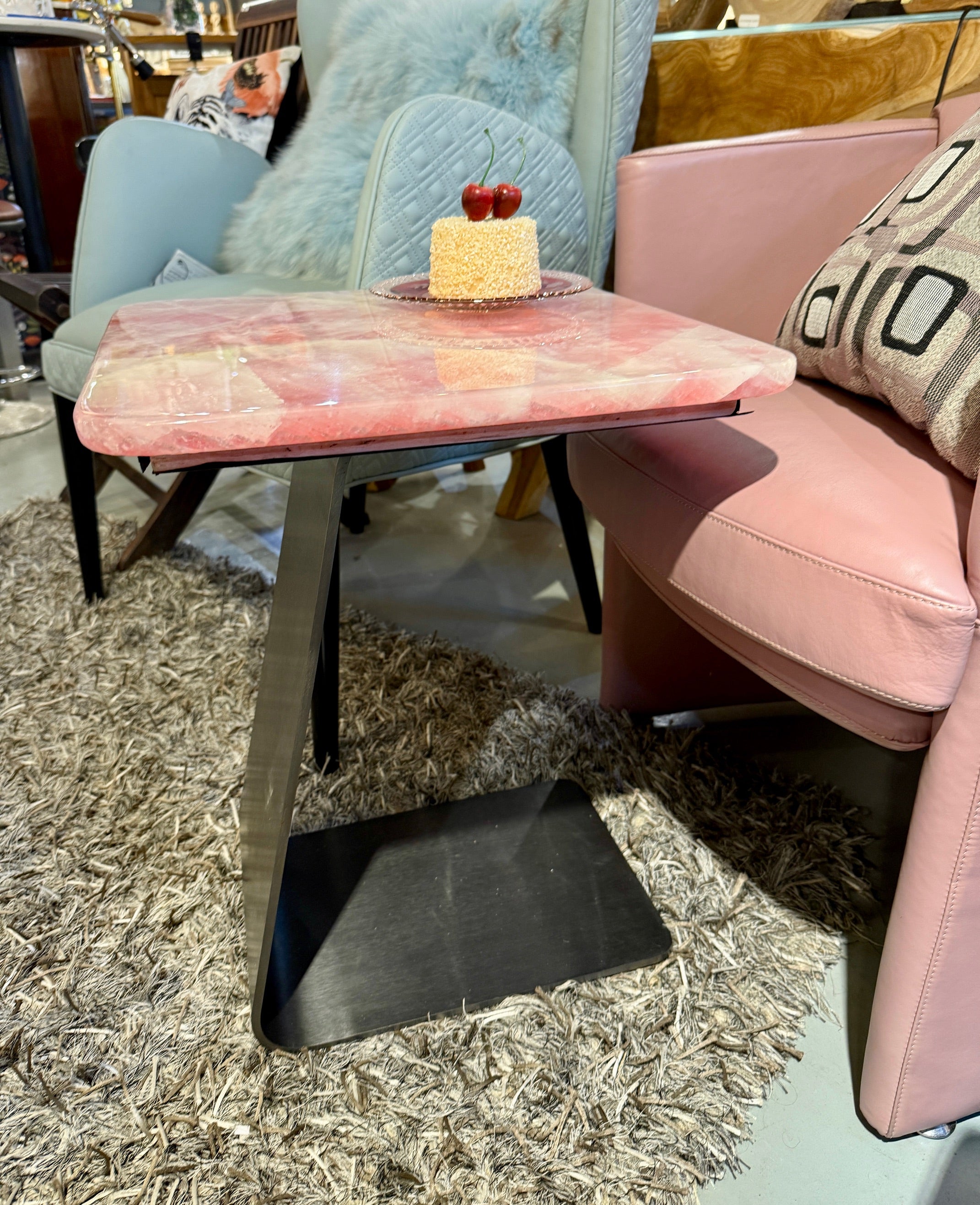 Mona Rosa side table