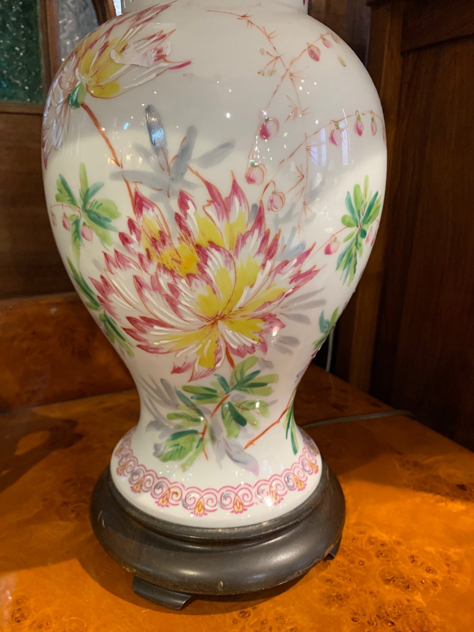 Peony Vintage Porcelain Lamp