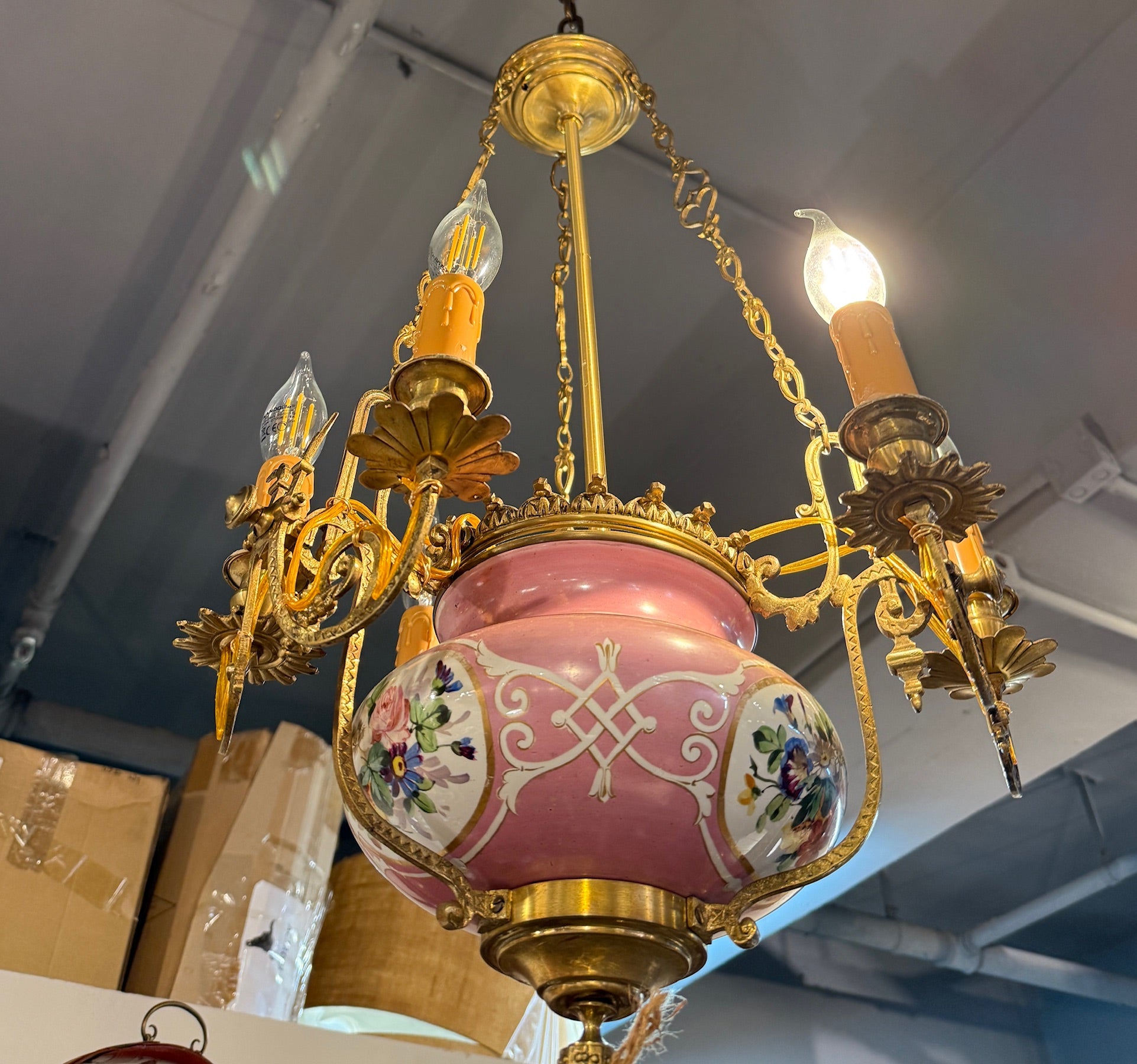 Coupelle Rose  chandelier