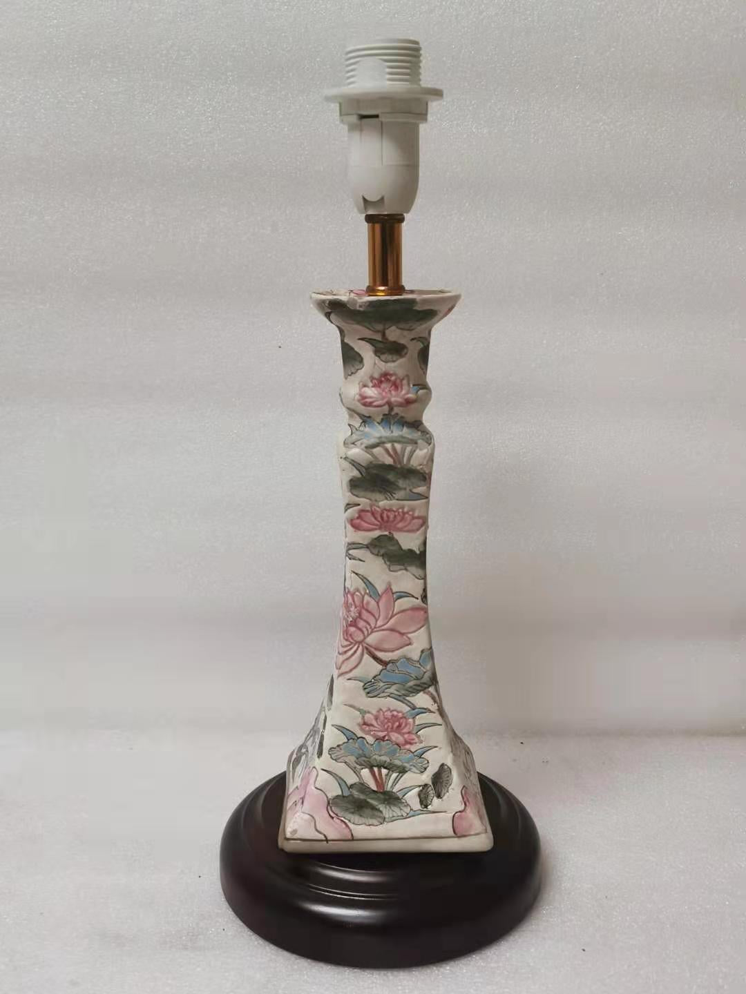 Vintage Ceramic porcelain chinese lamp