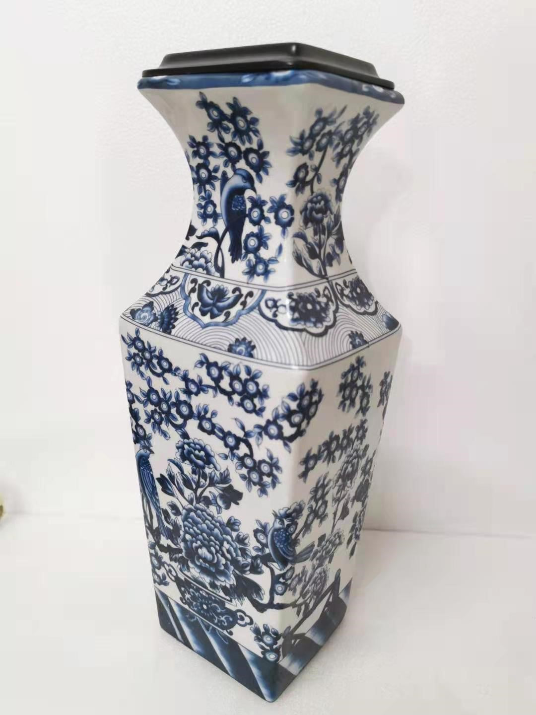 Chinese  vintage ceramic lamp