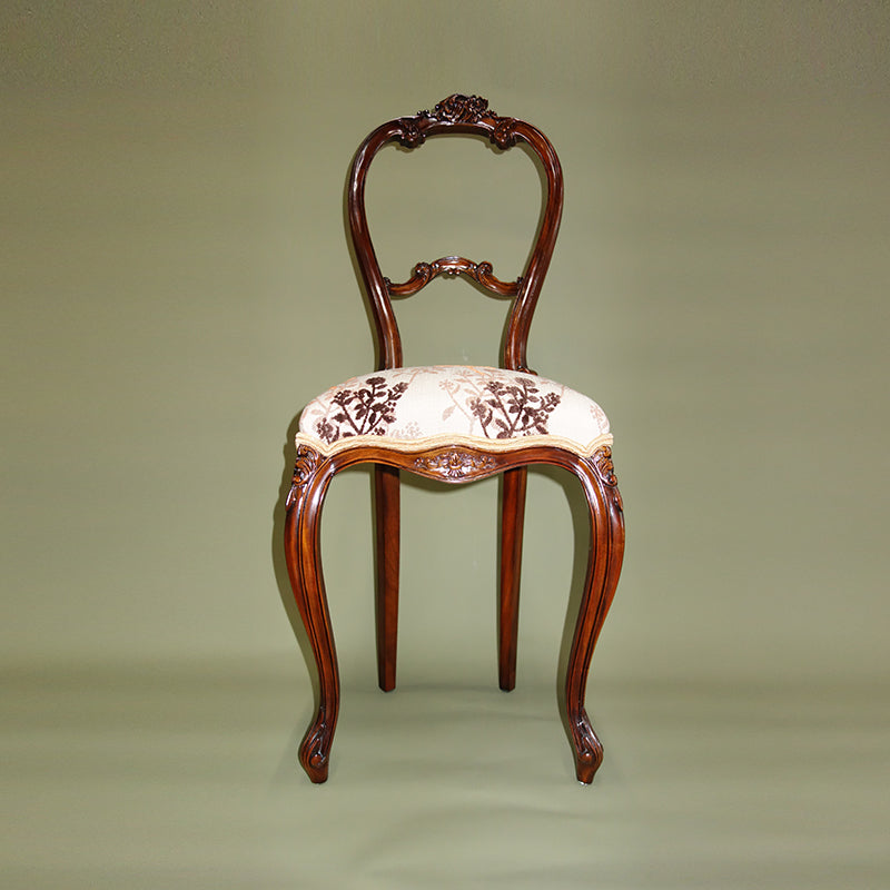 LILY CHAIR