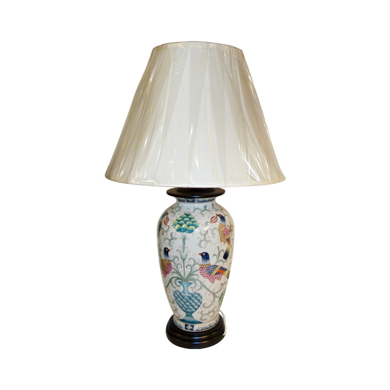 Vintage Ceramic porcelain chinese lamp 
